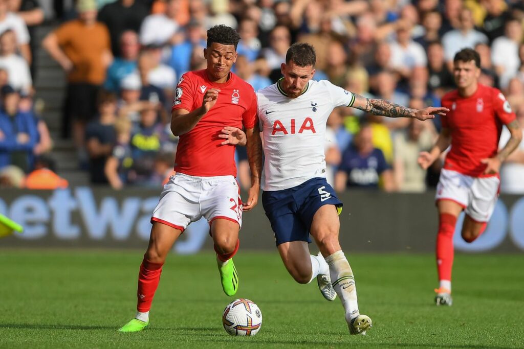nhan-dinh-soi-keo-nottingham-forest-vs-tottenham-hotspur-vao-22h00-ngay-26-12-2024-1
