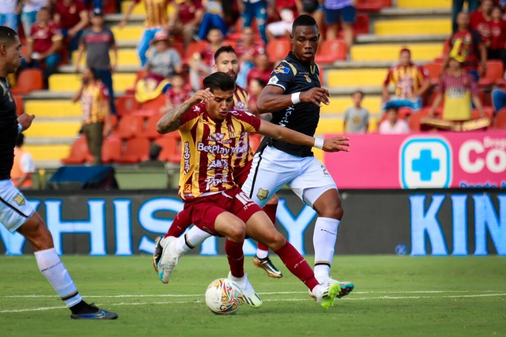 nhan-dinh-soi-keo-rionegro-aguilas-doradas-vs-deportes-tolima-luc-07h00-ngay-14-11-2025-2